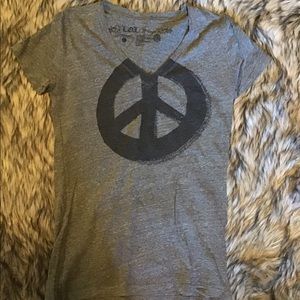 Peace sign t